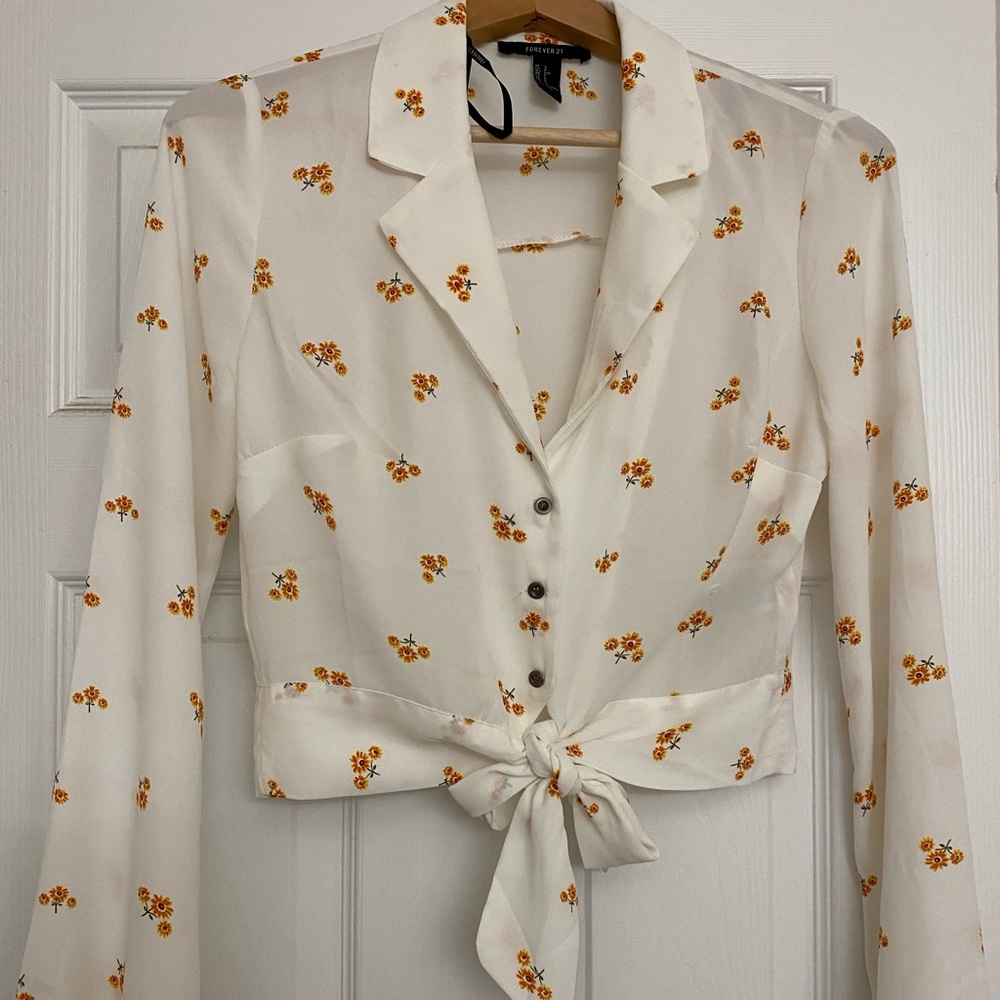 Forever21 floral cropped blouse